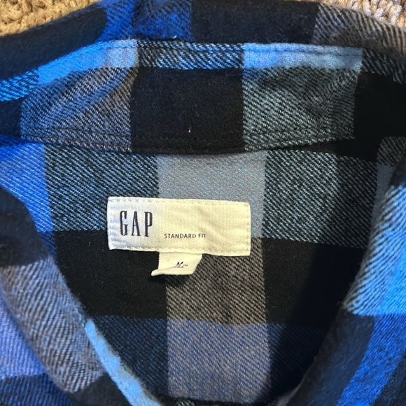 Gap flannel button down - Picture 2 of 2